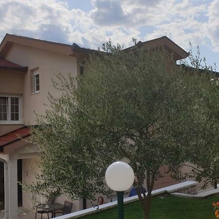 Apartments Karlo Башка-Вода Екстер'єр фото