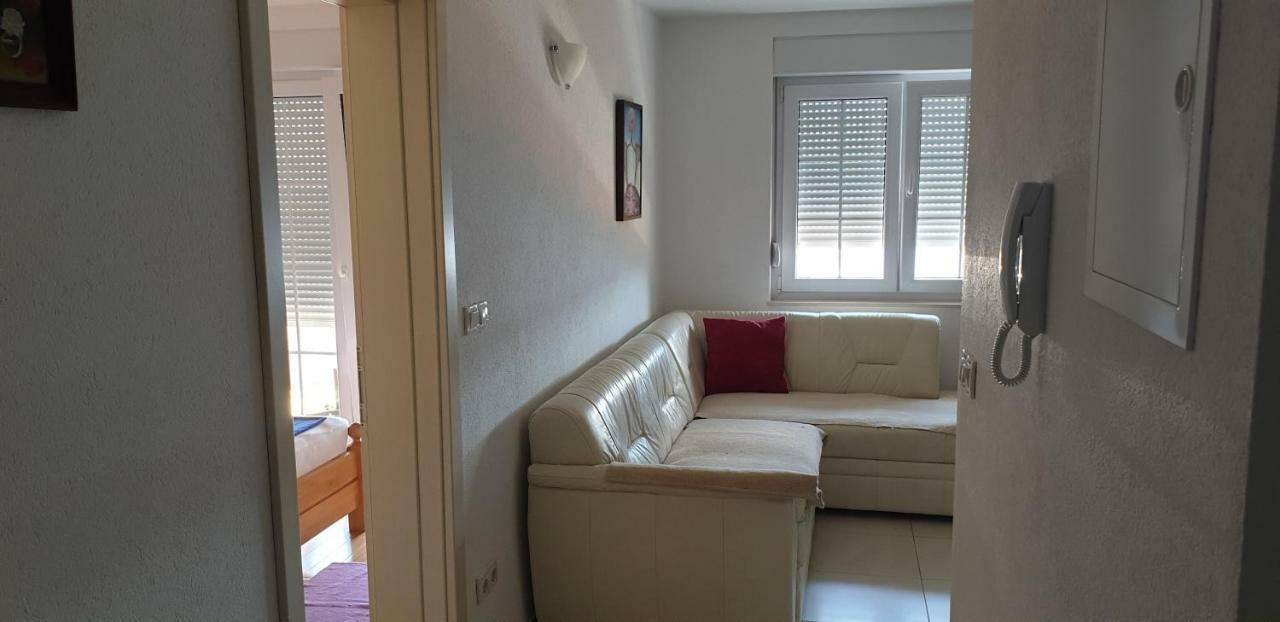 Apartments Karlo Башка-Вода Екстер'єр фото